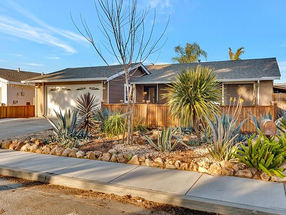 5th image of 2876 Plumas Dr