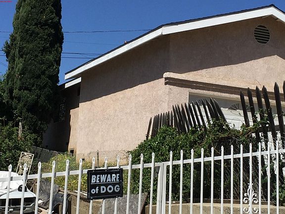 3rd image of 1303 N Alma Ave