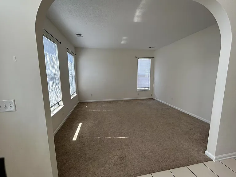 215 Spring Lake Dr — Photo 24