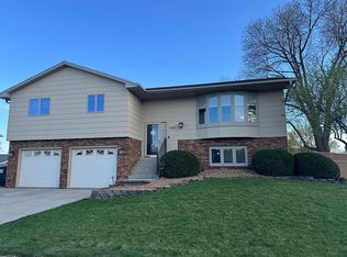 2505 33rd St, Columbus, NE 68601