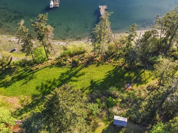 3045 Montague Rd, Southern Gulf Islands, BC V0N 1P0