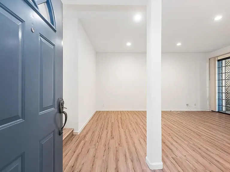 8182 Mainsail Dr #102 — Photo 20
