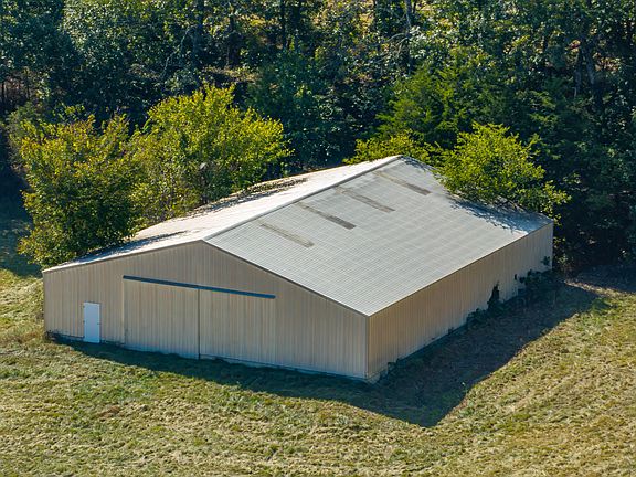 5th image of 10455 N Highway Dd