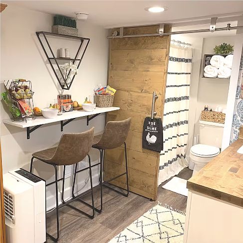 Kitchenette Breakfast Bar