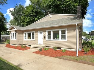 5811 Francis Ave, Des Moines, IA 50322