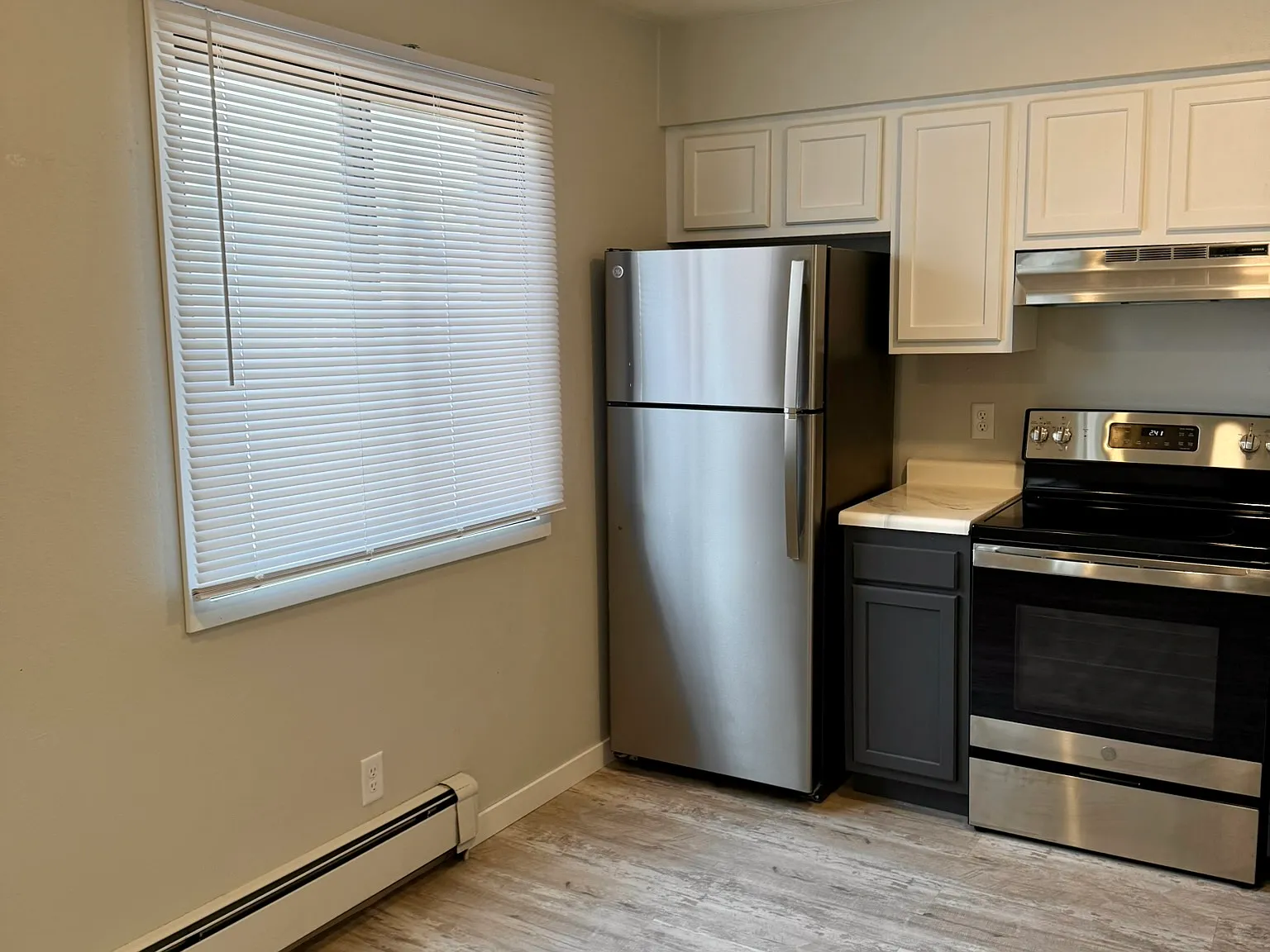520 S Johnson St — Photo 3