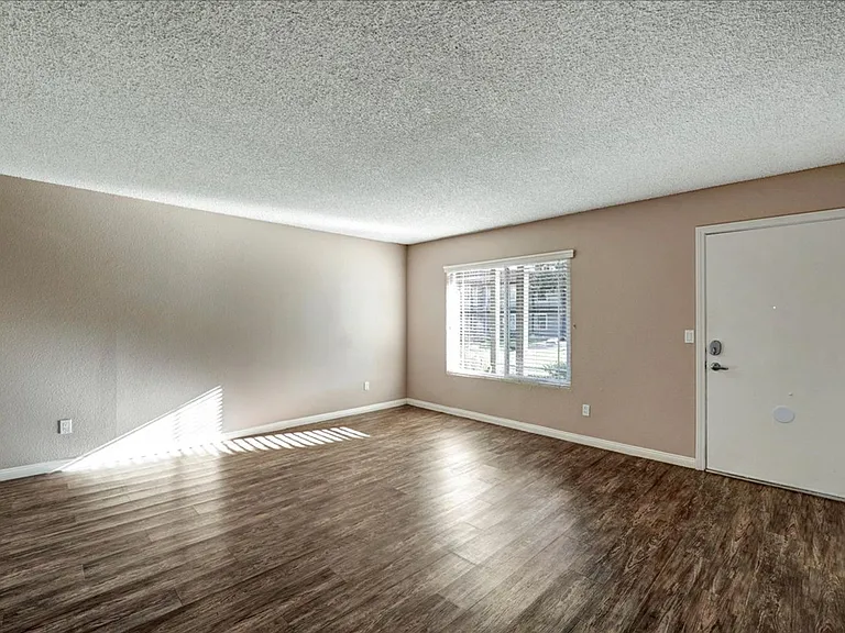 Tierra Palms Apartment Homes — Photo 70