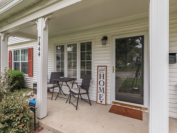 3rd image of 7444 Melanie Ln
