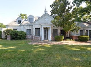 6 Terry Hill Ln, Saint Louis, MO 63131