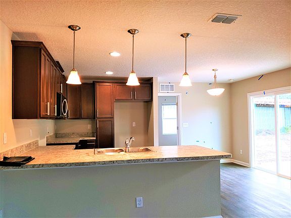 3rd image of 3948 Autumn Ln