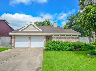 2218 Sunswept Ct, Sugar Land, TX 77478