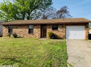 6701 Delhaven Dr, North Little Rock, AR 72117