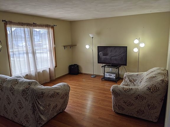 2nd image of 6388 Tramore Ln