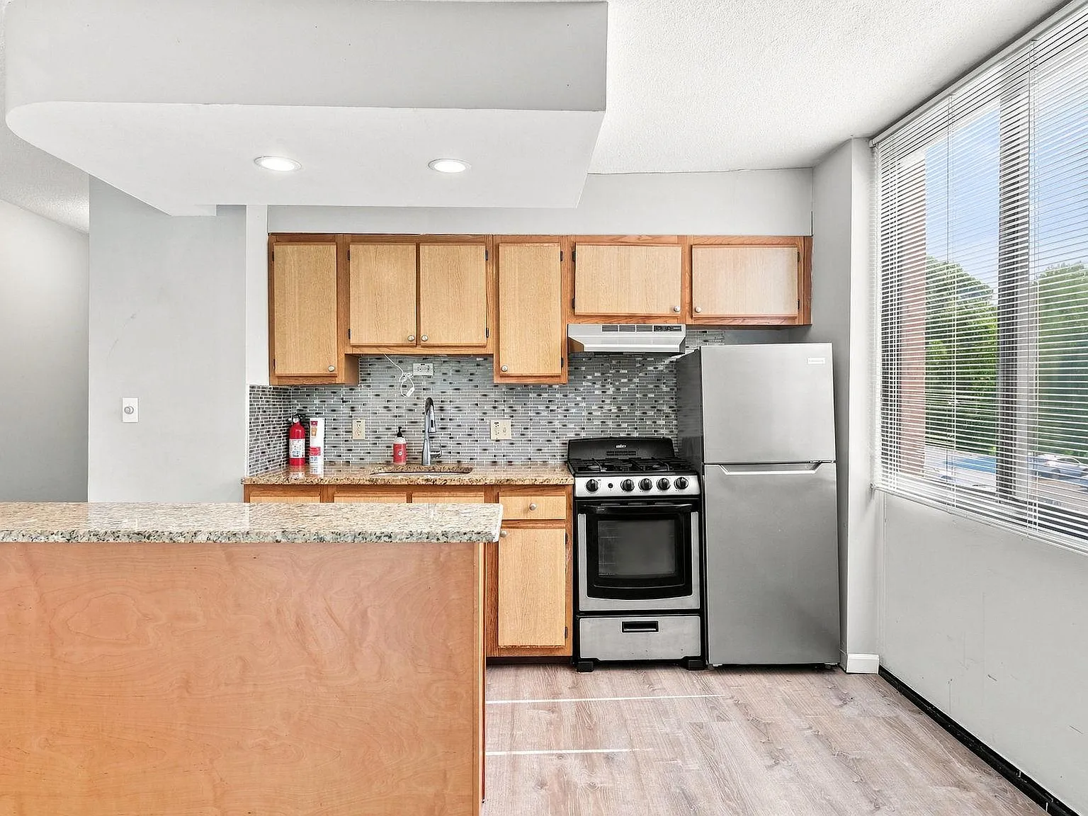 1 bed, 790 sqft, $1,800 — Photo 3