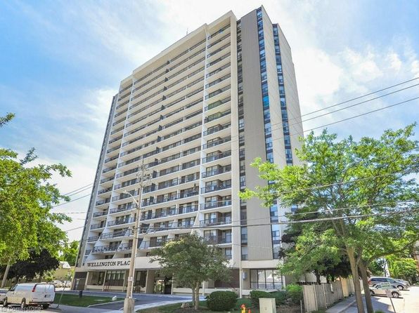 81 Church St #1601, Kitchener, ON N2G 4M1