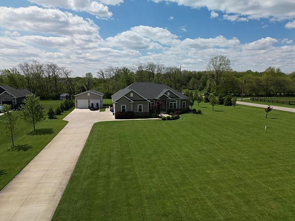 3rd image of 181 Stone Valley Dr