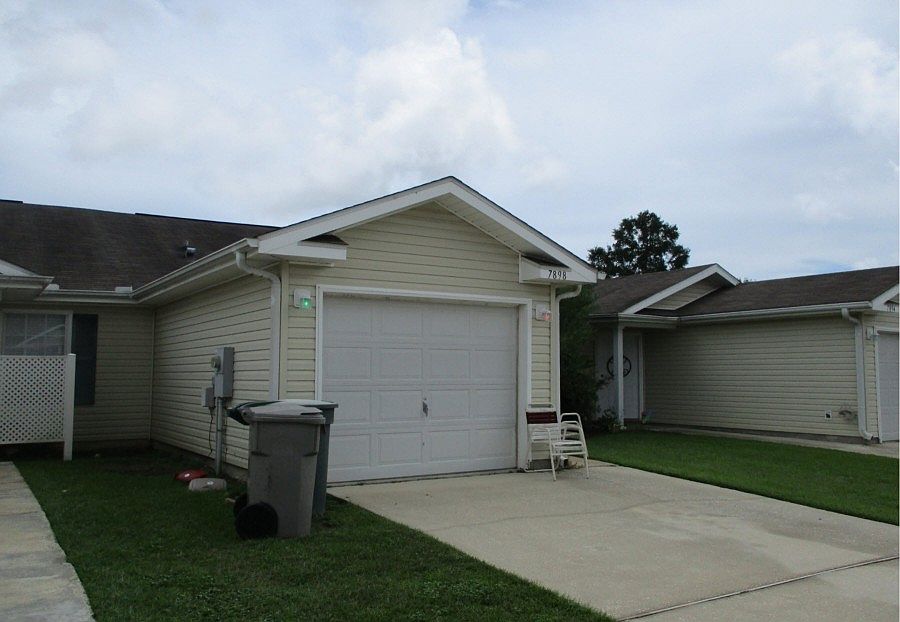 1st image of 7898 Stonebrook Dr
