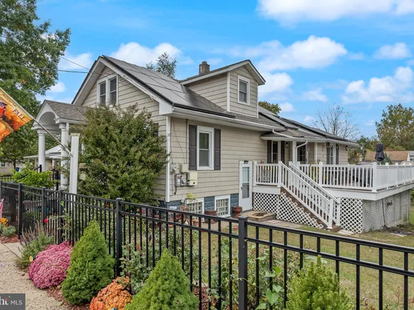 137 Hulme St, Mount Holly, NJ 08060