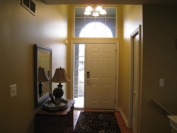 3rd image of 879 Ashton Woods Dr