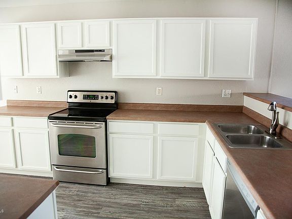 4th image of 15404 W Mauna Loa Ln