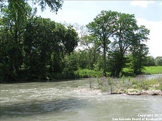 2nd image of 905 River Ter
