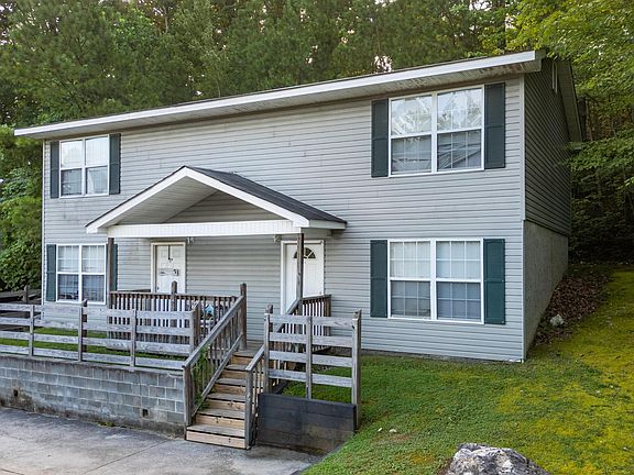 5th image of 416-418 Hollywood Dr