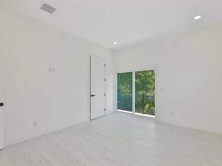 2816 Corrine St #2 — Photo 33