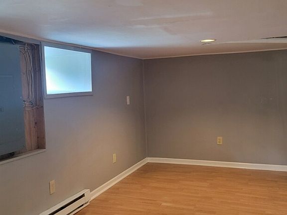 517 Finished Family room
or playroom in Basement