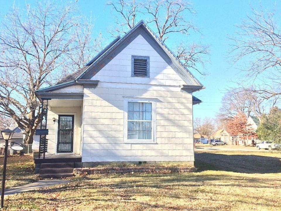 1st image of 709 N Smelter St