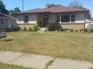 2213 Golden St SW, Wyoming, MI 49519