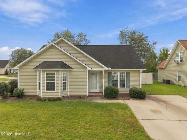 2205 Penncross Drive, Greenville, NC 27834