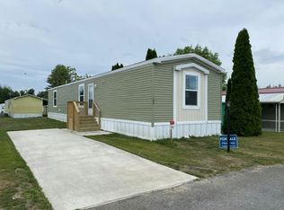 182 Quarry Hill Est #182, Akron, NY 14001