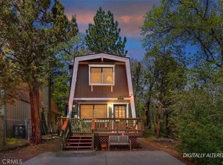 756 Cedar Ln, Sugarloaf, CA 92386