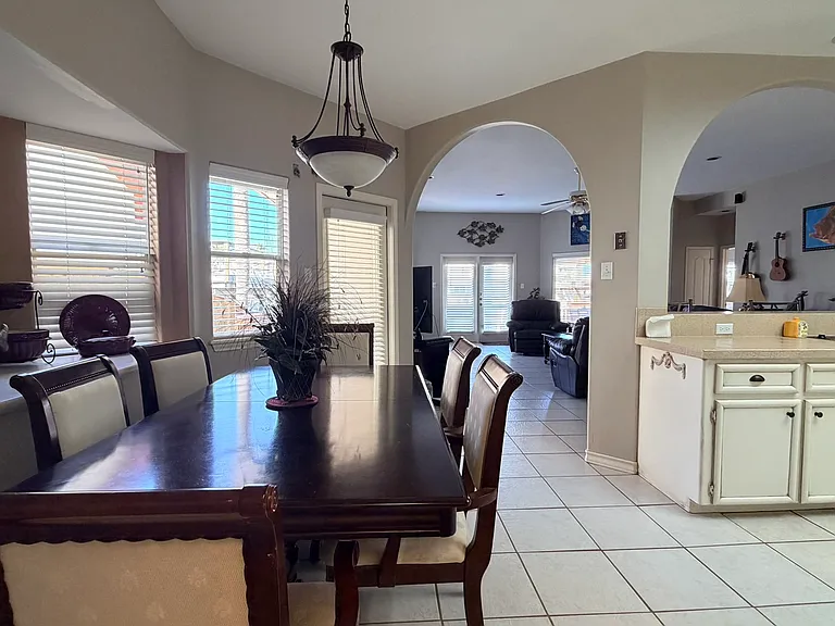 13806 Primavera Dr — Photo 11