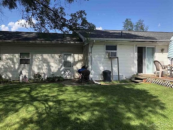 4th image of 2780 Greenbriar Dr