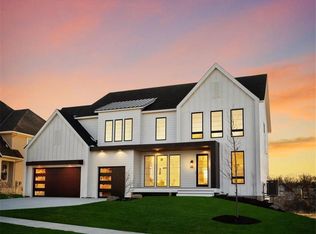 5235 Polaris Ln N, Plymouth, MN 55446