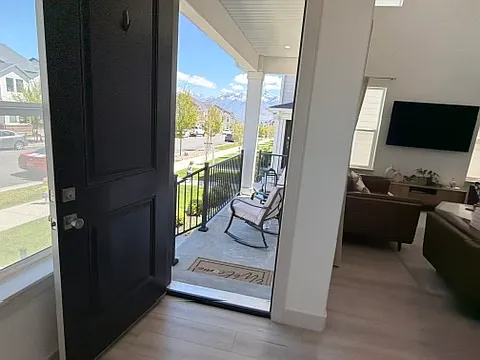 4553 W Watchmen Way — Photo 9