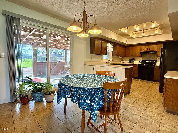 5th image of 10386 N County Road 650 E