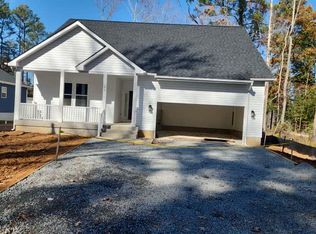 83 Shorewood Dr, Colonial Beach, VA 22443