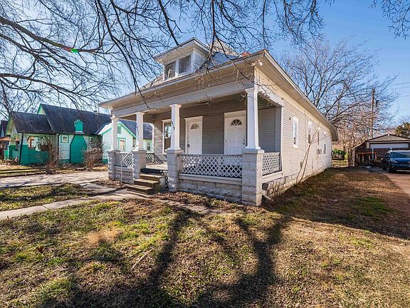 2nd image of 1421 S Main St #1419
