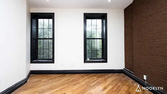 Rented by Nooklyn NYC LLC | media 18