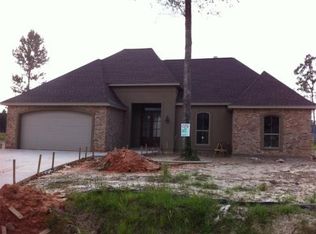 204 Faye Daye Dr, Madisonville, LA 70447