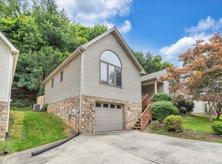 2628 Grandin Rd SW, Roanoke, VA 24015