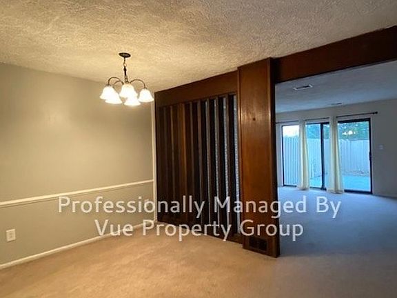 5th image of 7338 Countrybrook Dr