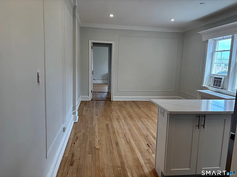 271 Greenwich Ave #2-D — Photo 3