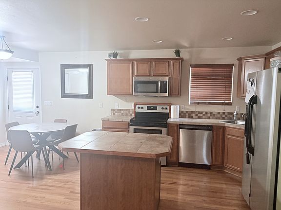 5th image of 2651 Lynbarton Point