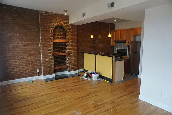 Rented by Lions Share Inc. | media 12