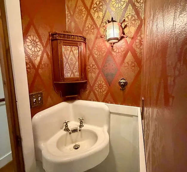 Downstairs Half Bath