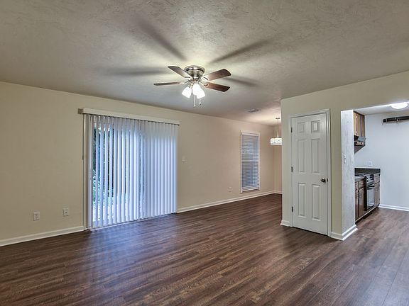 2nd image of 1219 Crestview Ave APT A