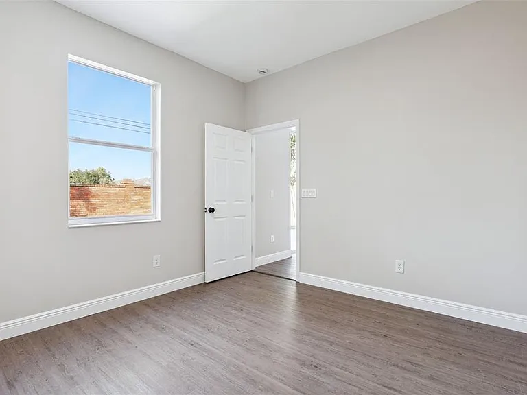 1209 Cathcart Cir — Photo 28
